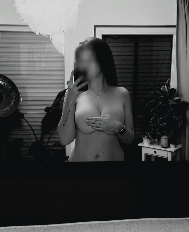 Bo, 34